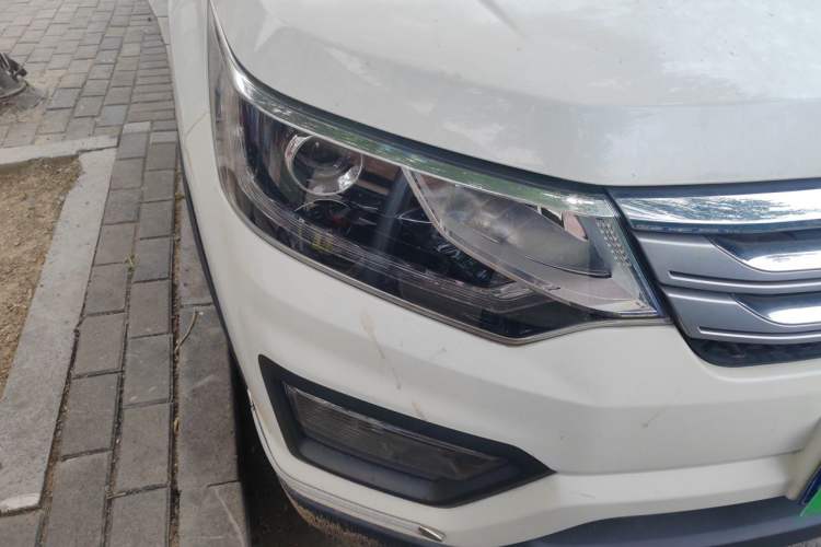 Used CHANGAN OSHAN CX70 2016 1.6L Manual Luxury Model Right Front Headlight