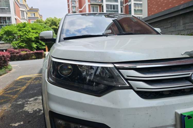 Used CHANGAN OSHAN CX70 2016 1.6L Manual Luxury Model Right Front Headlight