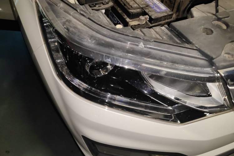 Used CHANGAN OSHAN CX70 2016 1.6L Manual Luxury Model Right Front Headlight