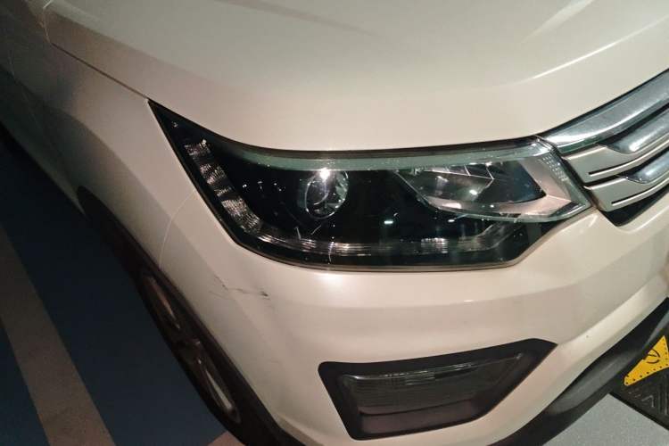 Used CHANGAN OSHAN CX70 2016 1.6L Manual Luxury Model Right Front Headlight