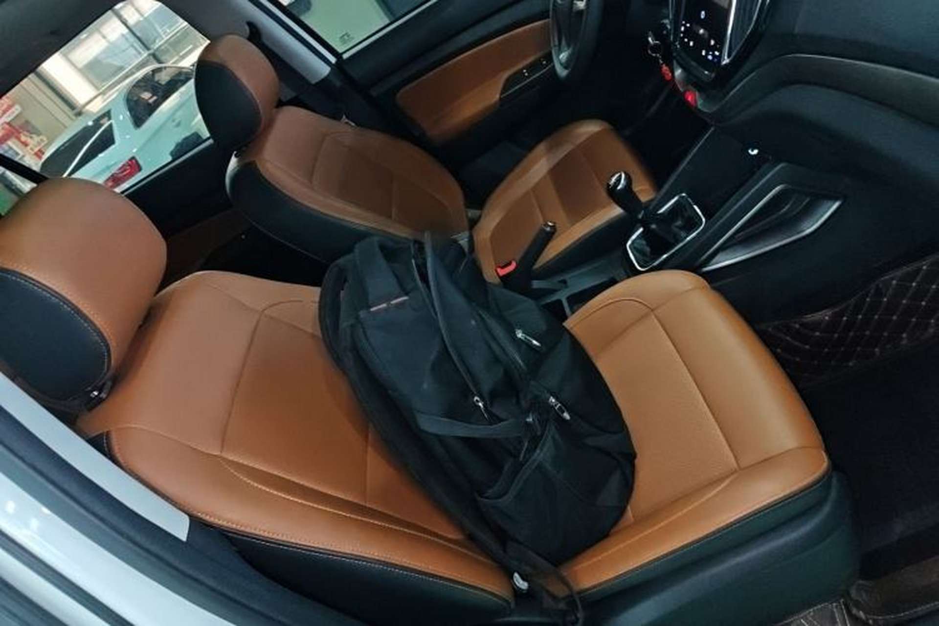 Used CHANGAN OSHAN CX70 2016 1.6L Manual Luxury Model Right Front Seat