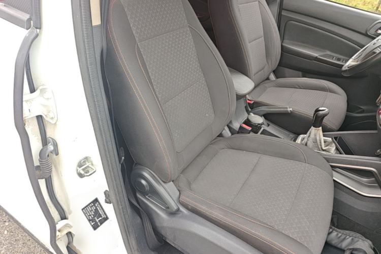 Used CHANGAN OSHAN CX70 2016 1.6L Manual Sport Model Right Front Seat