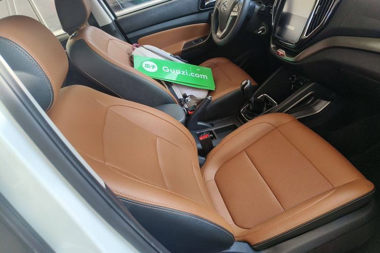 Used CHANGAN OSHAN CX70 2016 1.6L Manual Luxury Model Right Front Seat