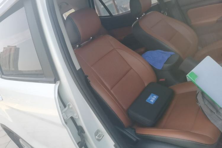 Used CHANGAN OSHAN CX70 2016 1.6L Manual Luxury Model Right Front Seat
