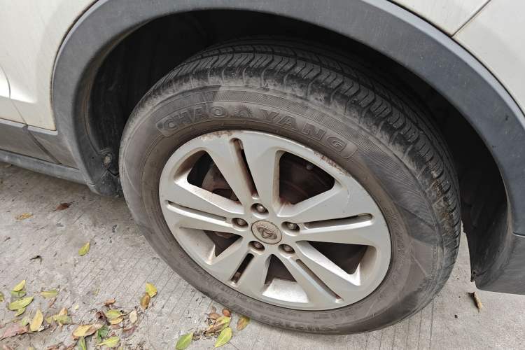 Used CHANGAN OSHAN CX70 2016 1.6L Manual Luxury Model Right Front Wheel Hub