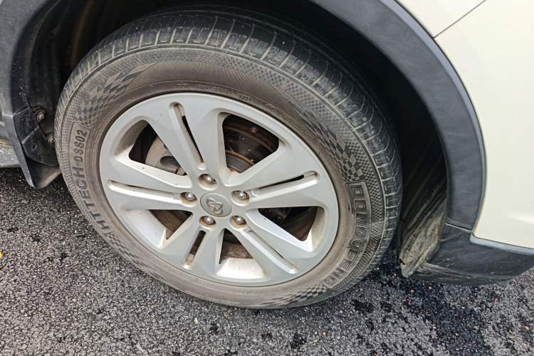 Used CHANGAN OSHAN CX70 2016 1.6L Manual Luxury Model Right Front Wheel Hub