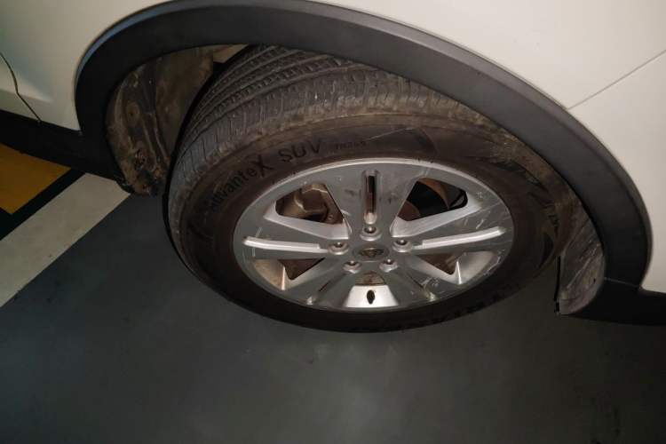 Used CHANGAN OSHAN CX70 2016 1.6L Manual Luxury Model Right Front Wheel Hub