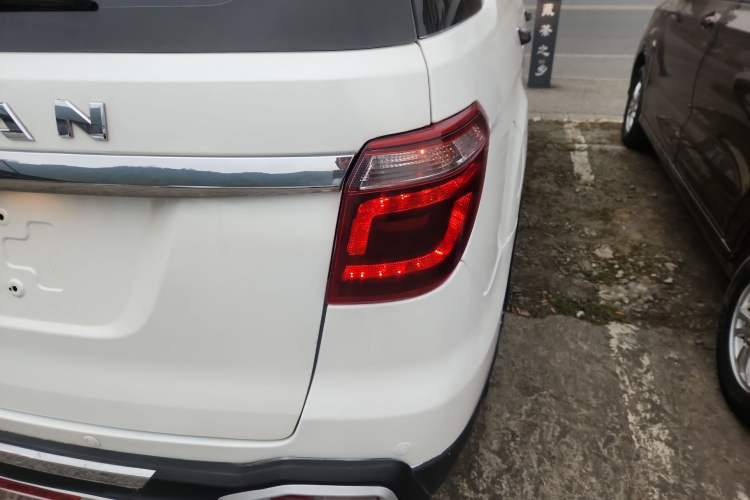 Used CHANGAN OSHAN CX70 2016 1.6L Manual Luxury Model Right Rear Taillight