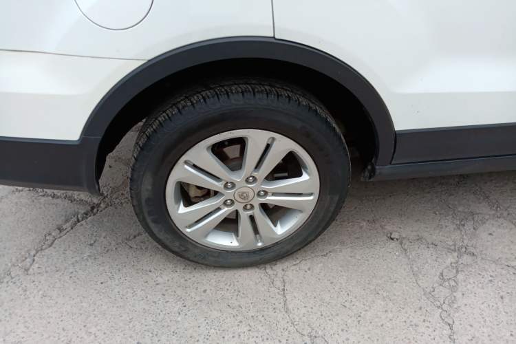 Used CHANGAN OSHAN CX70 2016 1.6L Manual Luxury Model Right Rear Wheel Hub