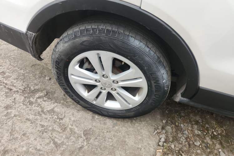 Used CHANGAN OSHAN CX70 2016 1.6L Manual Luxury Model Right Rear Wheel Hub