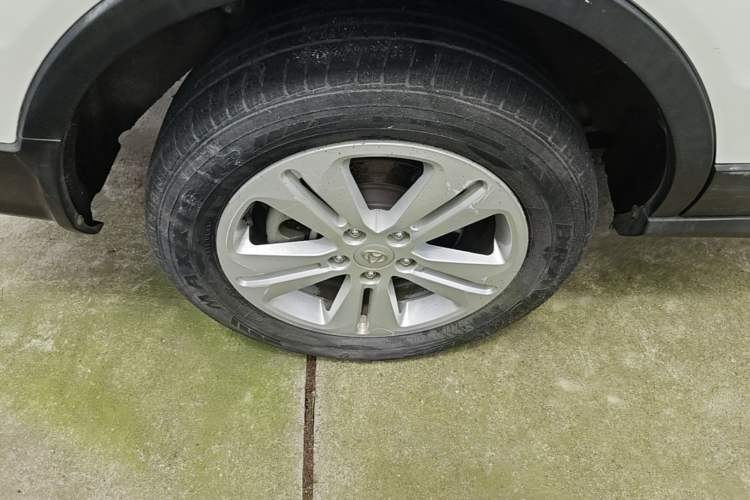 Used CHANGAN OSHAN CX70 2016 1.6L Manual Luxury Model Right Rear Wheel Hub