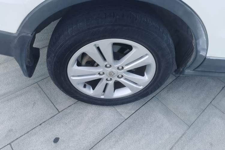 Used CHANGAN OSHAN CX70 2016 1.6L Manual Luxury Model Right Rear Wheel Hub