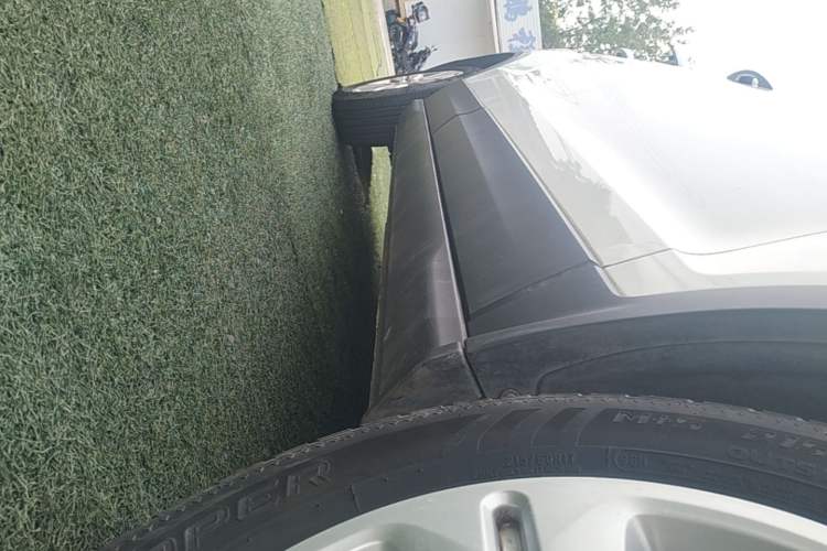 Used CHANGAN OSHAN CX70 2016 1.6L Manual Luxury Model Right Side Sill
