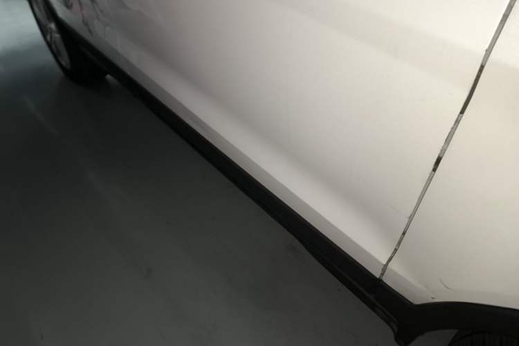 Used CHANGAN OSHAN CX70 2016 1.6L Manual Luxury Model Right Side Sill