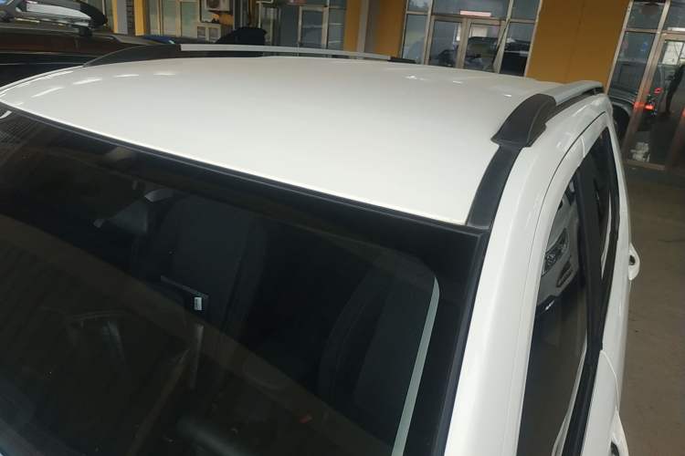 Used CHANGAN OSHAN CX70 2016 1.6L Manual Comfort Model Roof