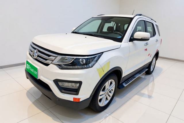 Ojetý CHANGAN OSHAN CX70 2016 1.6L Manual Luxury Model
