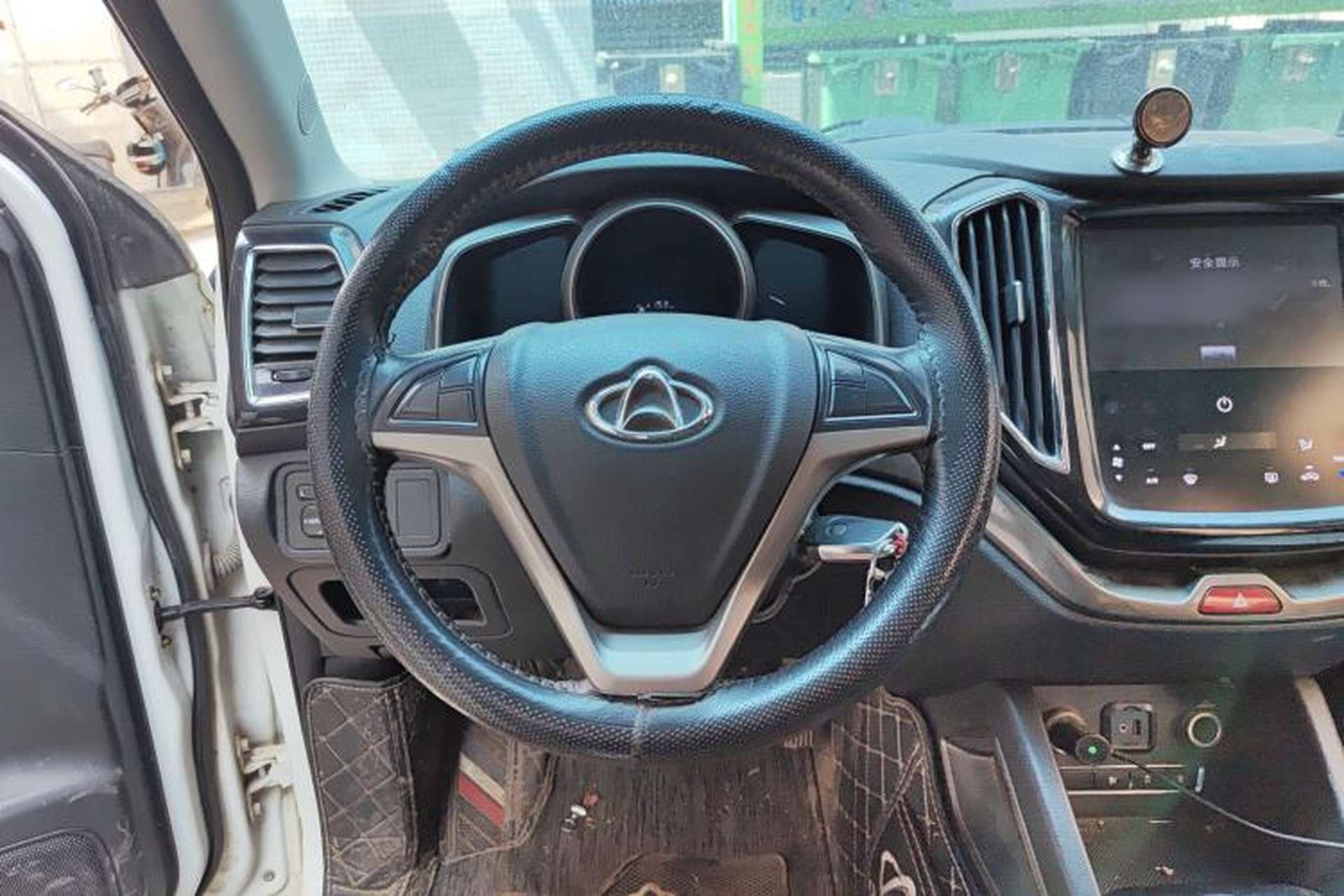 Used CHANGAN OSHAN CX70 2016 1.6L Manual Elite Model Steering Wheel