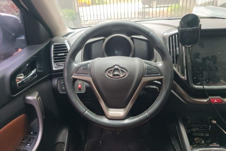 Used CHANGAN OSHAN CX70 2016 1.6L Manual Luxury Model Steering Wheel