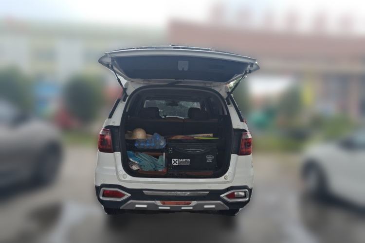 Used CHANGAN OSHAN CX70 2016 1.6L Manual Luxury Model Trunk