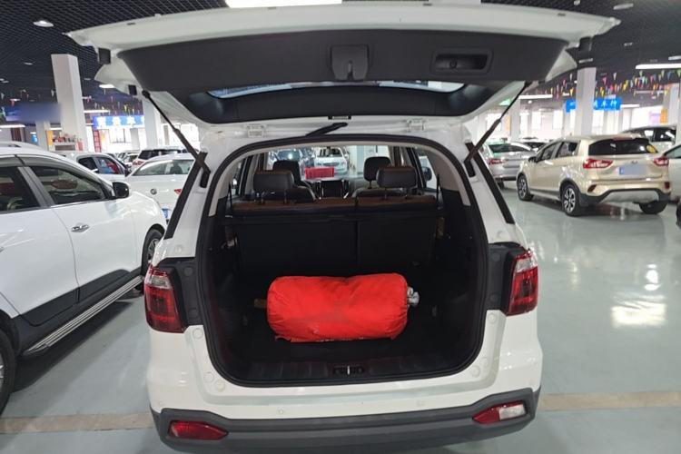Used CHANGAN OSHAN CX70 2016 1.6L Manual Luxury Model Trunk