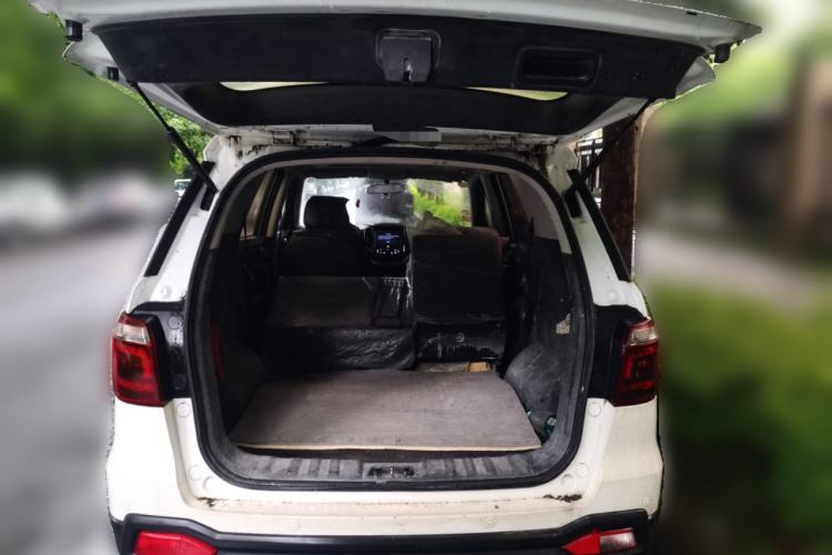 Used CHANGAN OSHAN CX70 2016 1.6L Manual Smart Connect Version Trunk