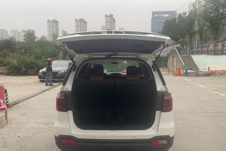 Used CHANGAN OSHAN CX70 2016 1.6L Manual Luxury Model Trunk