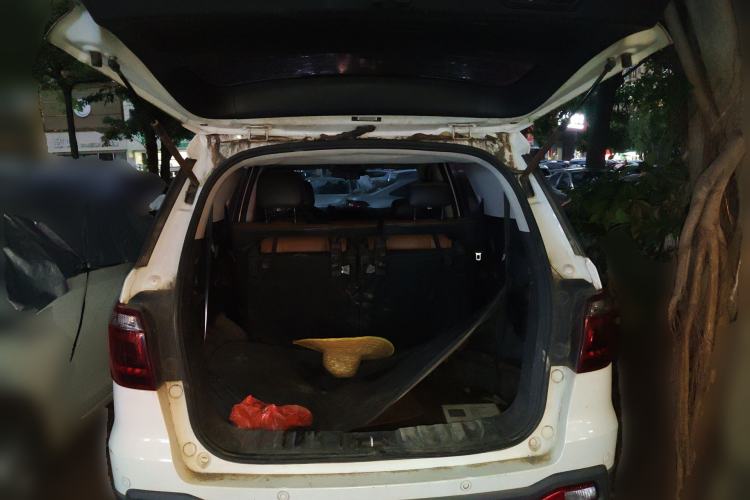 Used CHANGAN OSHAN CX70 2016 1.6L Manual Luxury Model Trunk