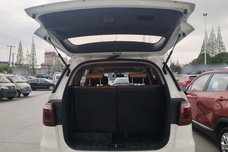 Used CHANGAN OSHAN CX70 2016 1.6L Manual Luxury Model Trunk