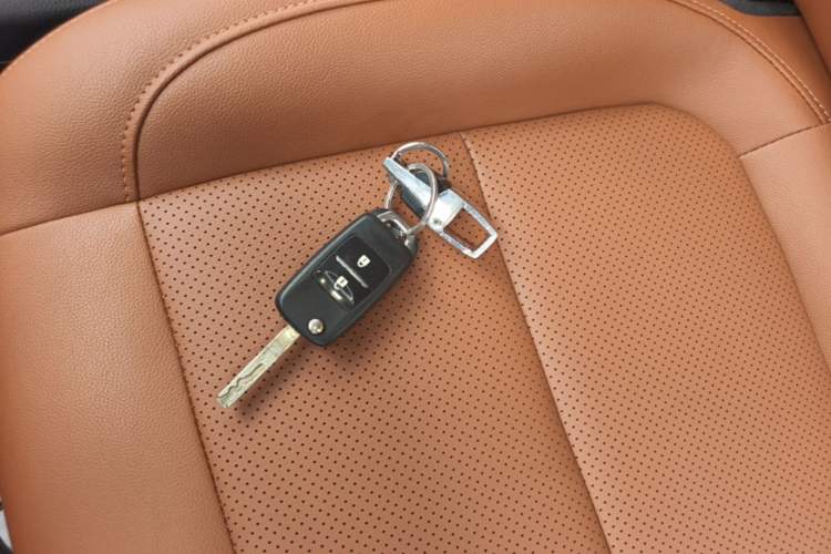 Used CHANGAN OSHAN CX70 2016 1.6L Manual Luxury Model Vehicle Key