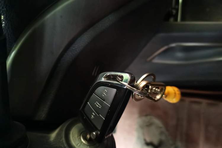 Used CHANGAN OSHAN CX70 2016 1.6L Manual Smart Connect Version Vehicle Key