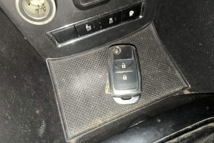 Used CHANGAN OSHAN CX70 2016 1.6L Manual Luxury Model Vehicle Key