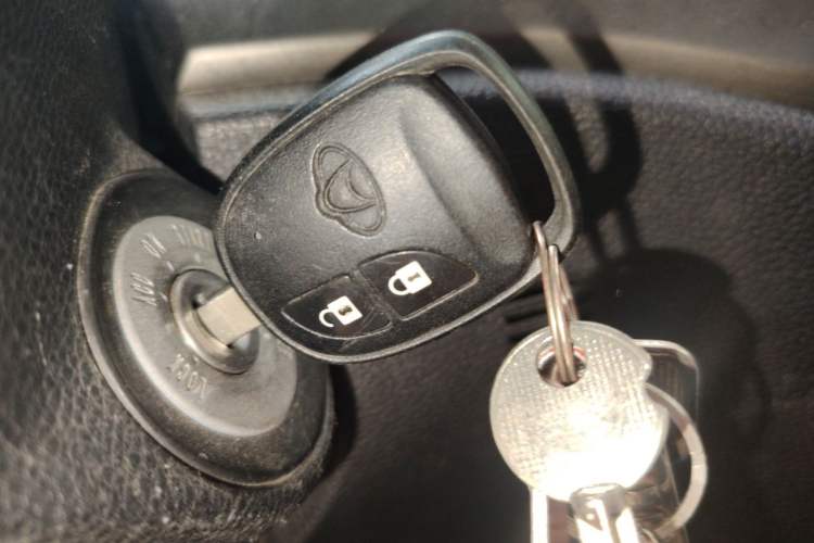 Used CHANGAN OSHAN CX70 2016 1.6L Manual Luxury Model Vehicle Key