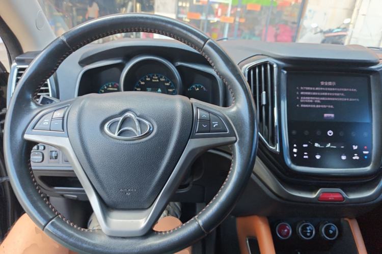 Used CHANGAN OSHAN CX70 2017 CX70T 1.5T Manual High-Performance Edition Center Console