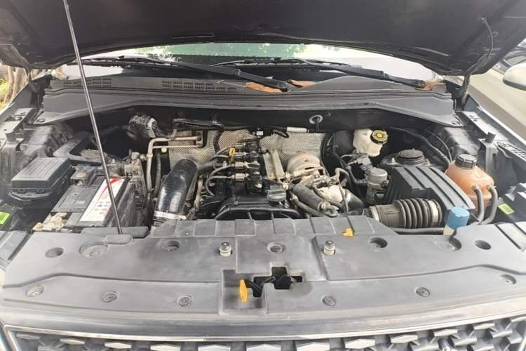 Used CHANGAN OSHAN CX70 2017 CX70T 1.5T Automatic Zunqing Edition Engine Bay