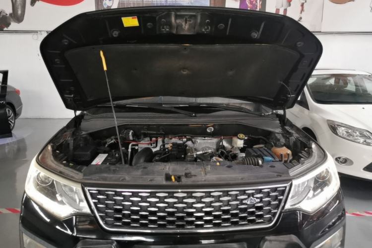 Used CHANGAN OSHAN CX70 2017 CX70T 1.5T Automatic Zunqing Edition Engine Bay