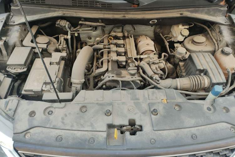 Used CHANGAN OSHAN CX70 2017 CX70T 1.5T Automatic Luxury Edition Engine Bay