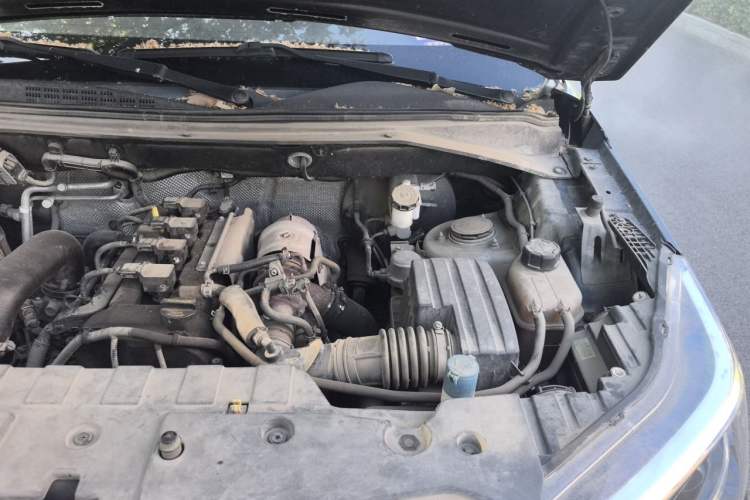 Used CHANGAN OSHAN CX70 2017 CX70T 1.5T Automatic Zunqing Edition Engine Bay Left