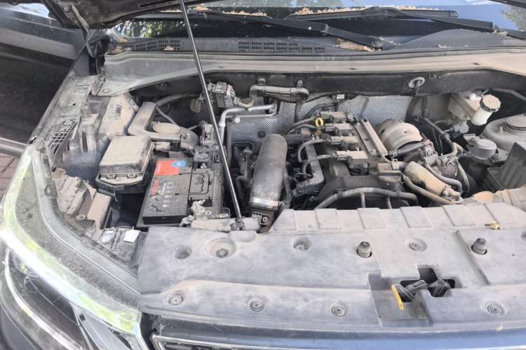 Used CHANGAN OSHAN CX70 2017 CX70T 1.5T Automatic Zunqing Edition Engine Bay Right