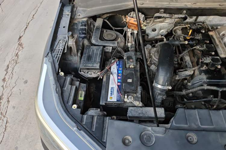 Used CHANGAN OSHAN CX70 2017 CX70T 1.5T Automatic Zunqing Edition Engine Bay Right