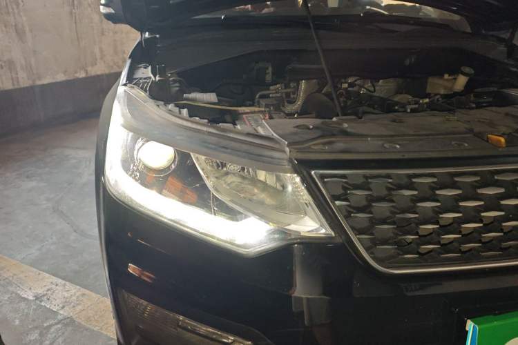 Used CHANGAN OSHAN CX70 2017 CX70T 1.5T Automatic Zunqing Edition Engine Bay Right
