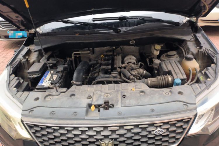 Used CHANGAN OSHAN CX70 2017 CX70T 1.5T Manual High-Performance Edition Engine Bay