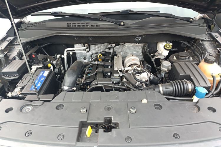 Used CHANGAN OSHAN CX70 2017 Facelifted CX70T 1.5T Manual High-Performance Edition Engine Bay