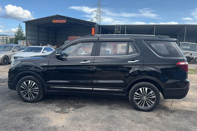 Used CHANGAN OSHAN CX70 2017 CX70T 1.5T Manual High-Performance Edition Exterior 5
