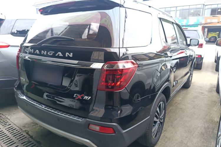 Used CHANGAN OSHAN CX70 2017 Facelifted CX70T 1.5T Manual High-Performance Edition Exterior 5