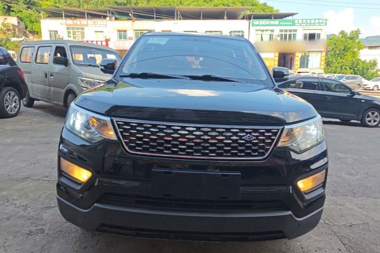 Used CHANGAN OSHAN CX70 2017 CX70T 1.5T Manual High-Performance Edition Front