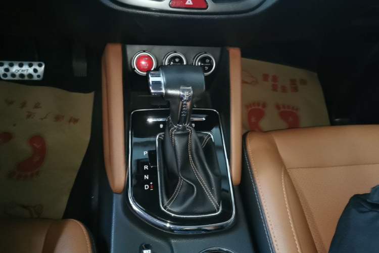 Used CHANGAN OSHAN CX70 2017 CX70T 1.5T Automatic Zunqing Edition Gear Lever