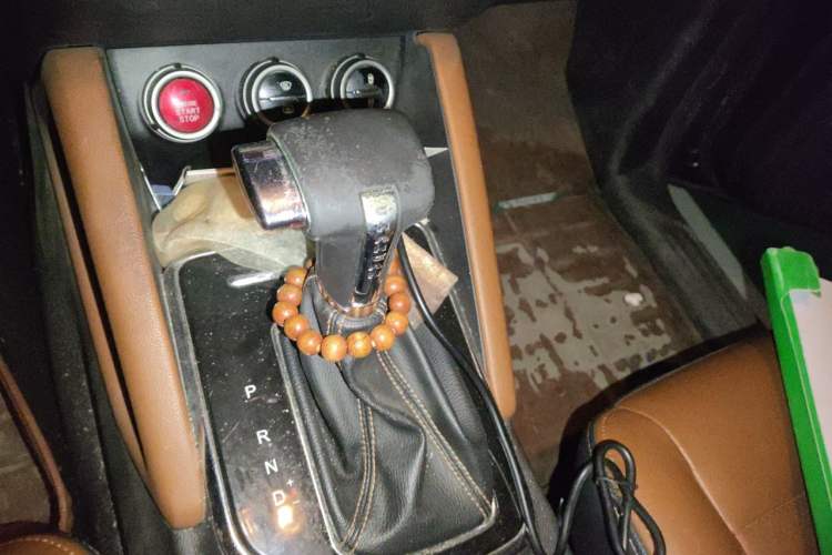 Used CHANGAN OSHAN CX70 2017 CX70T 1.5T Automatic Luxury Edition Gear Lever