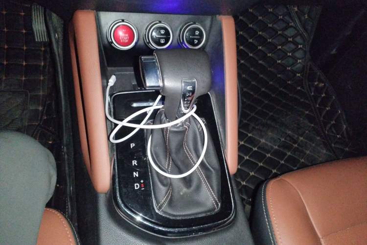 Used CHANGAN OSHAN CX70 2017 CX70T 1.5T Automatic Zunqing Edition Gear Lever