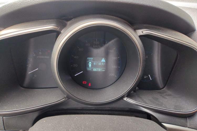 Used CHANGAN OSHAN CX70 2017 CX70T 1.5T Manual Zunqing Edition Instrument Cluster