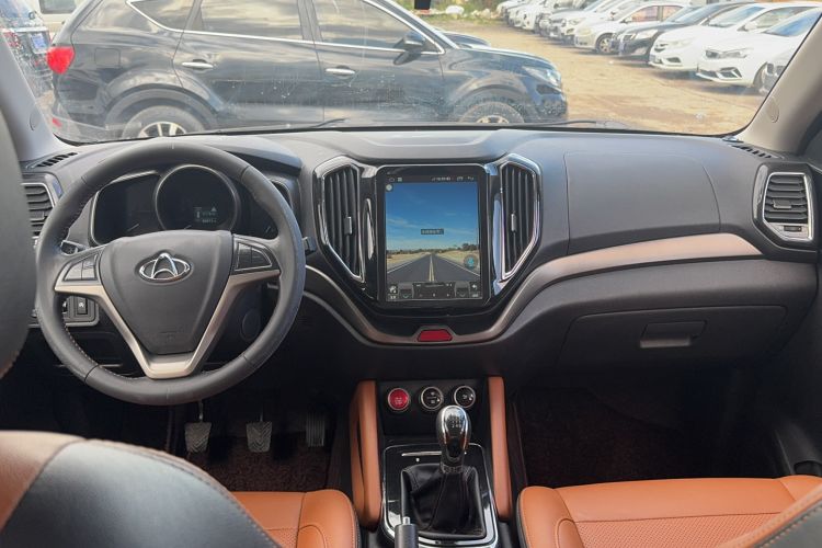 Used CHANGAN OSHAN CX70 2017 CX70T 1.5T Manual High-Performance Edition Interior 3